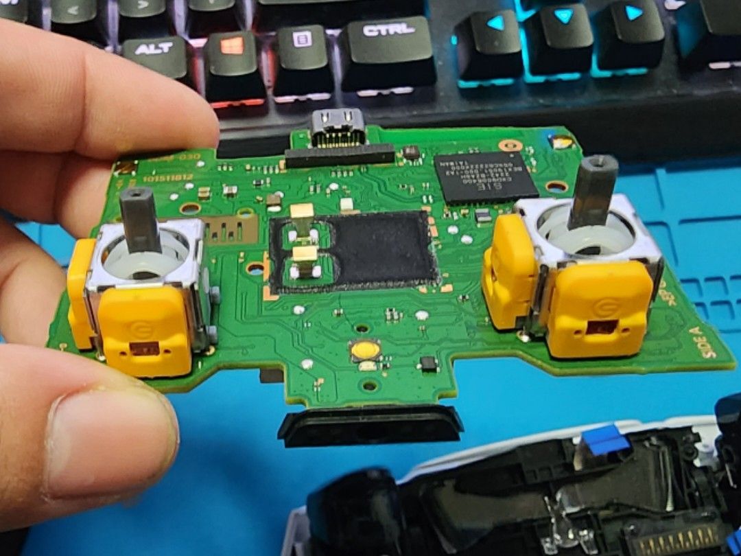 Joystick manette PS5 drift Paris